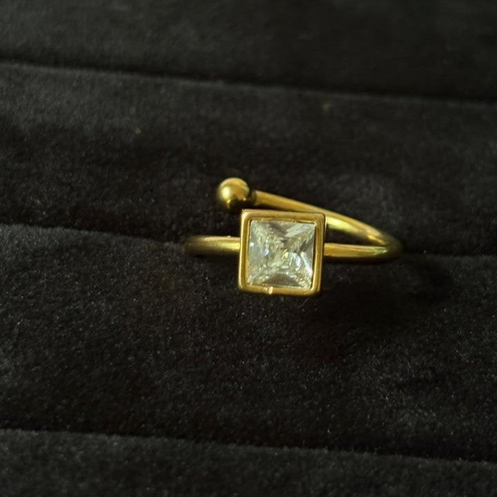 Élan Square Ring